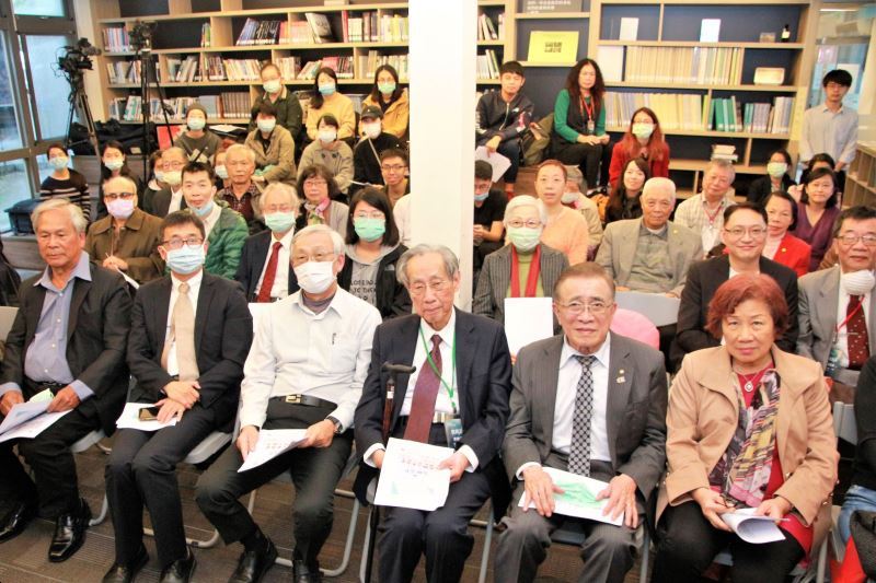 圖8_與會者合影_IMG_4899