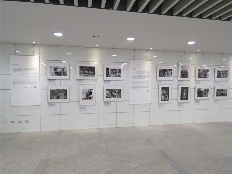 展覽特別挑選出《人間》雜誌中具代表性的照片展出,每張照片都可感受到攝影者的溫度。