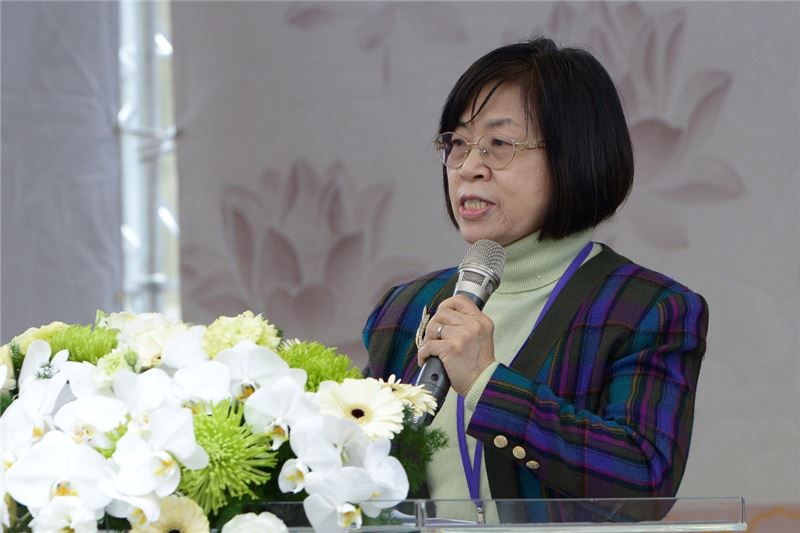 政治受難者許強醫生的女兒許須美代表家屬致詞