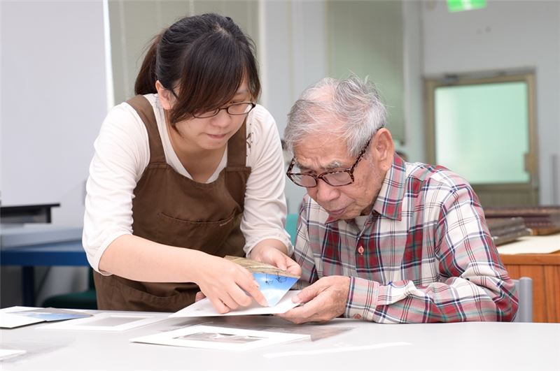 政治受難者陳新吉體驗照片開窗夾裱