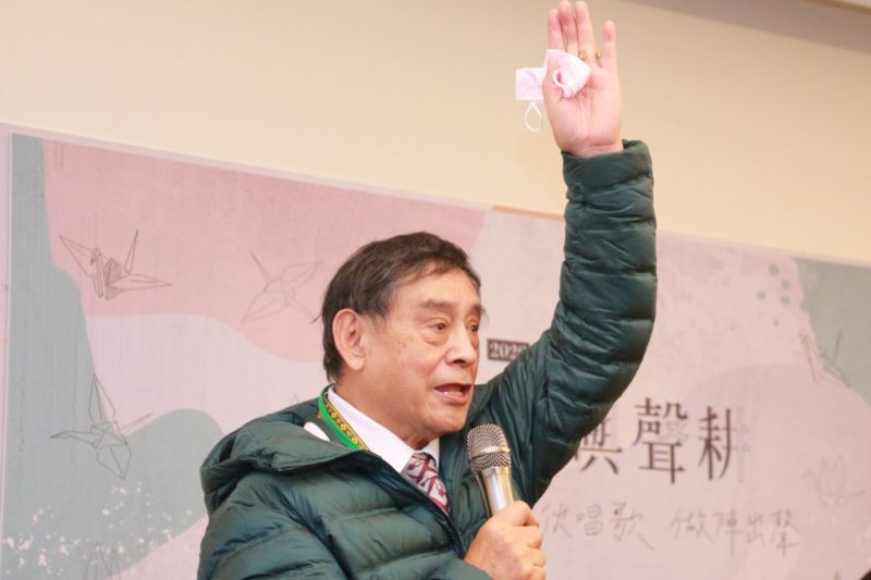 圖7_高英傑老師獻唱《千風之歌》追憶父親和受難前輩們_4885