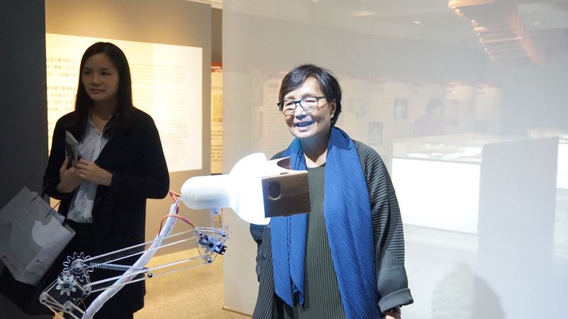 葉菊蘭女士體驗展場互動裝置