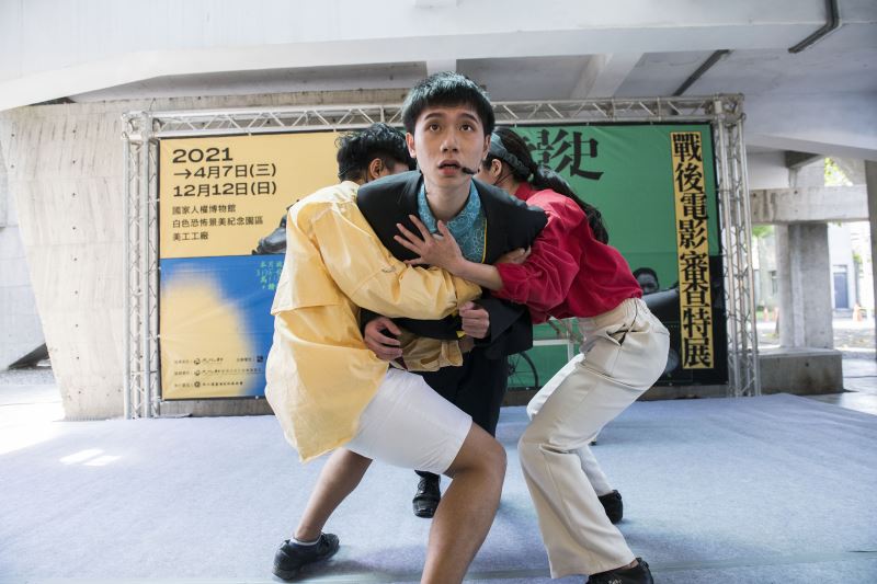 某某某的工作箱劇團演出