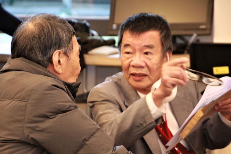 圖6_葉光毅老師(右)與劉秀明前輩交流獄中傳唱歌謠_IMG_4292