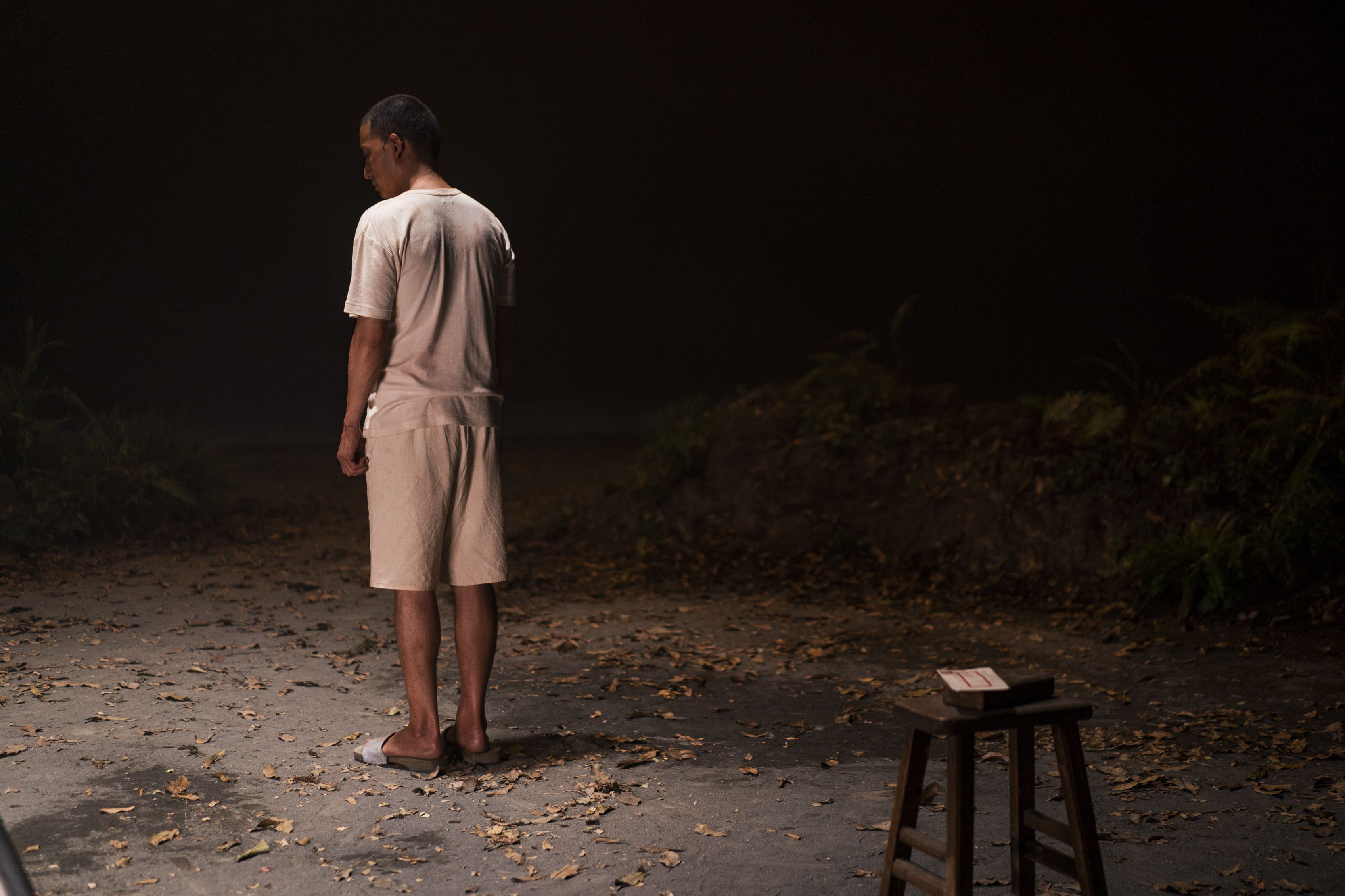 《無法離開的人》劇照—許時豪演出無法傳達的遺書片段