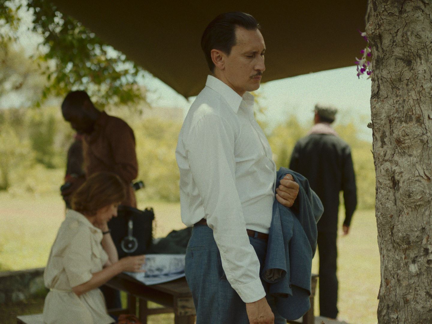 《約見波布》劇照