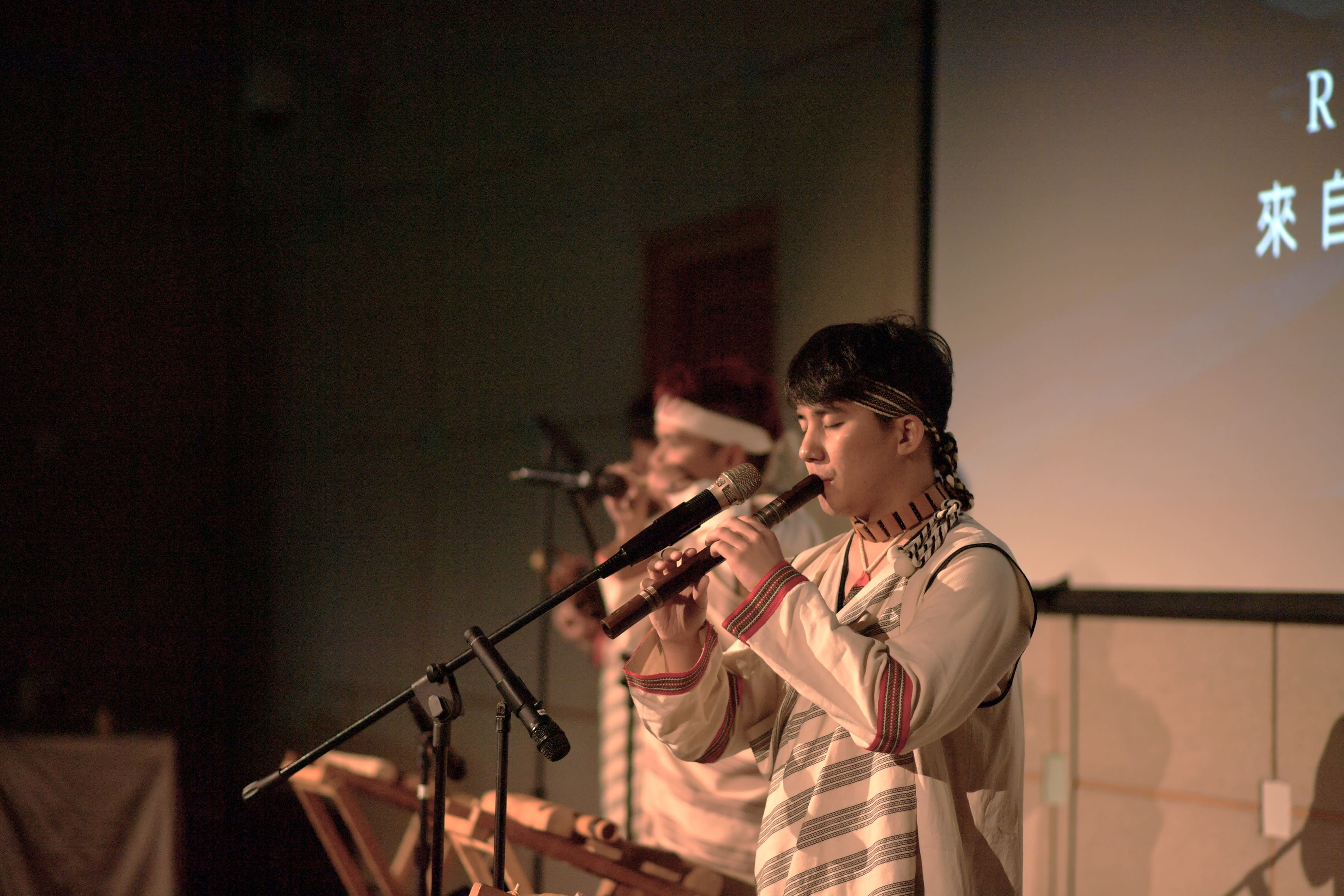 傌儷芭里文化藝術團開場表演